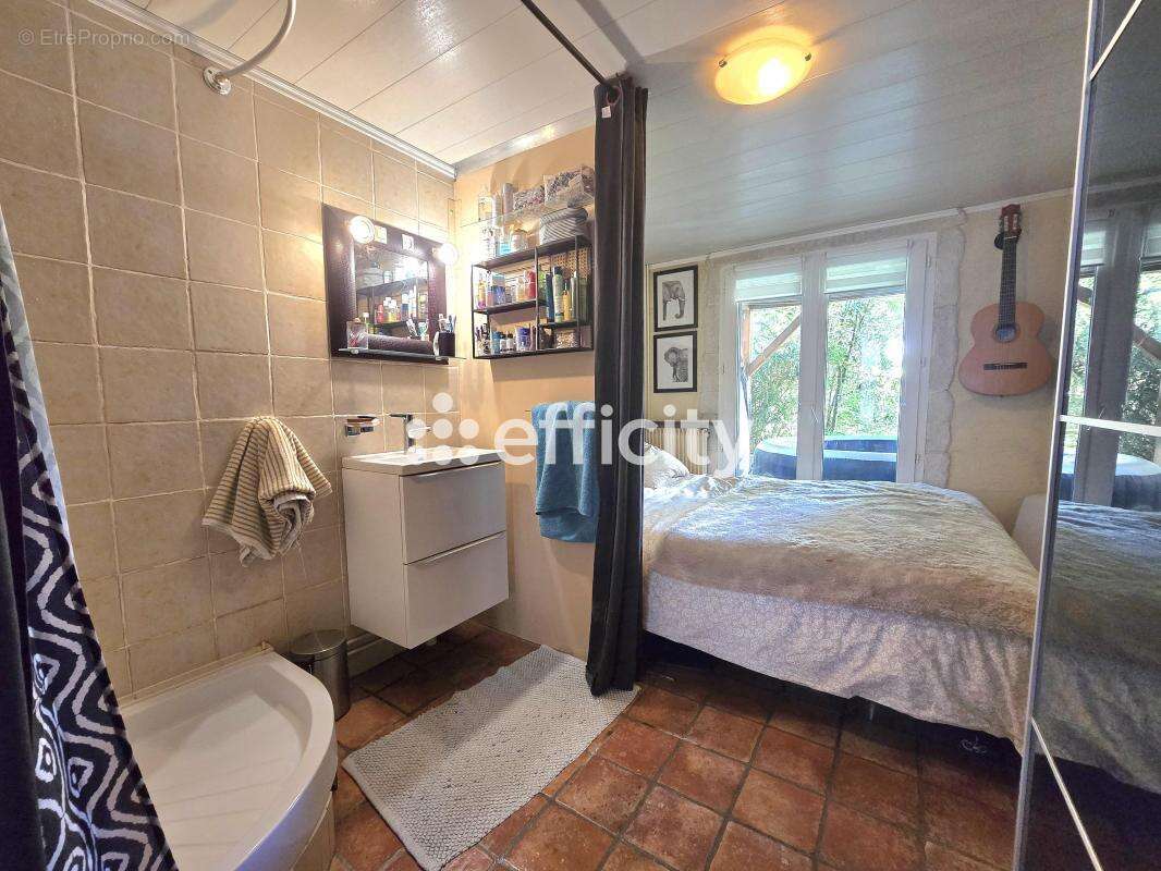 Maison à LA QUEUE-EN-BRIE