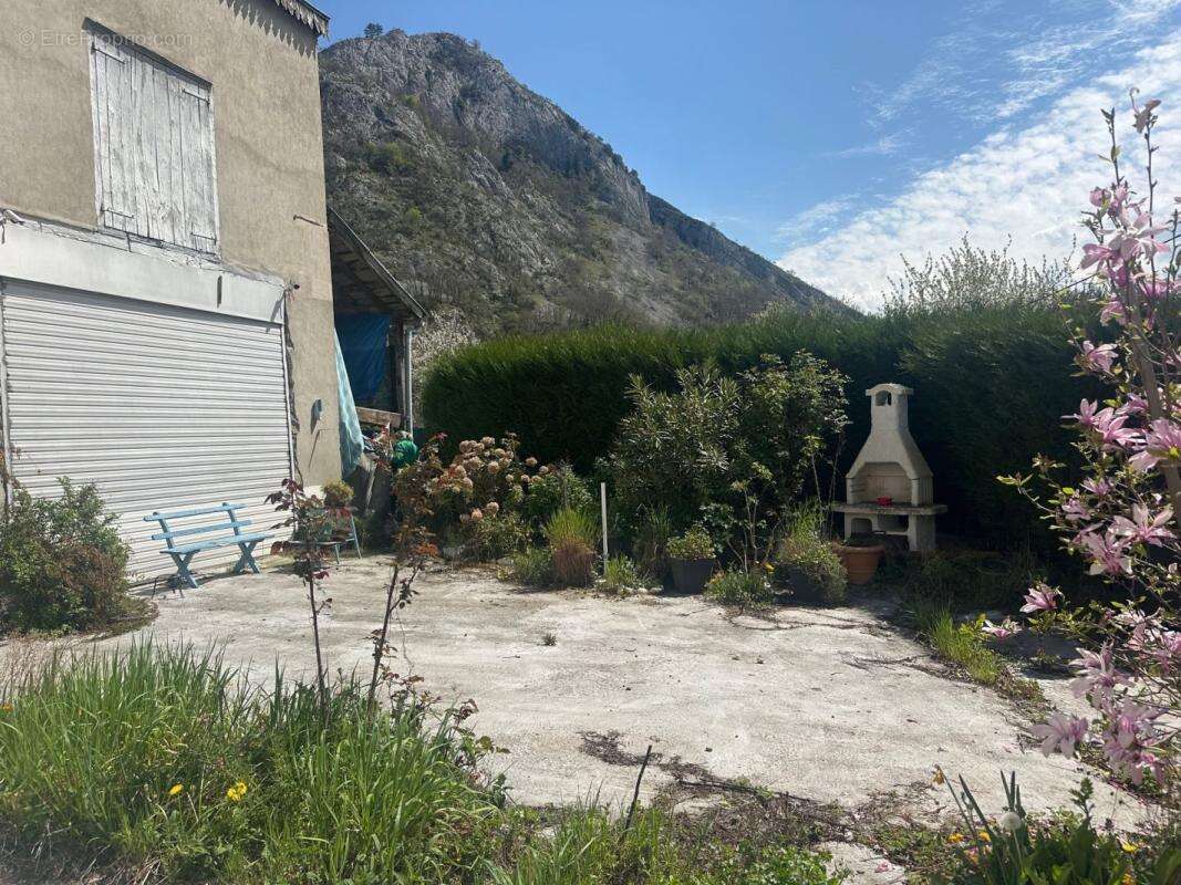 Maison à BEDEILHAC-ET-AYNAT