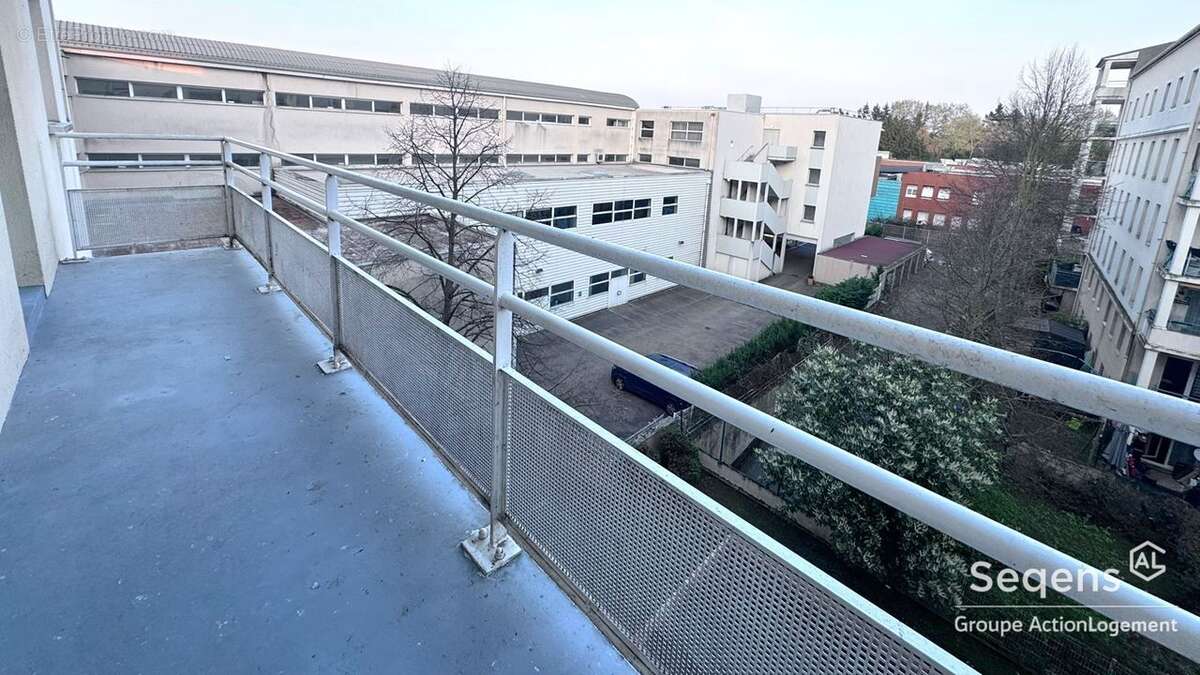 Appartement à DUGNY