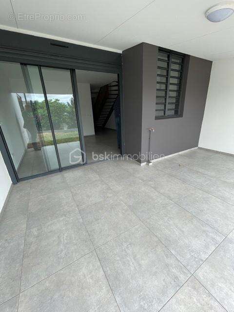 Maison à LES AVIRONS