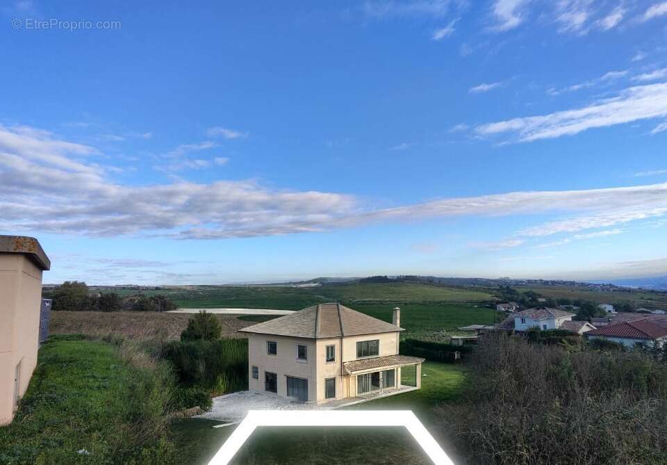 Terrain 809 m² à Verin  - photo 2