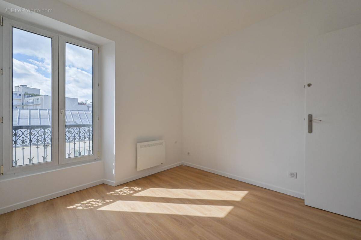 Appartement à PARIS-18E