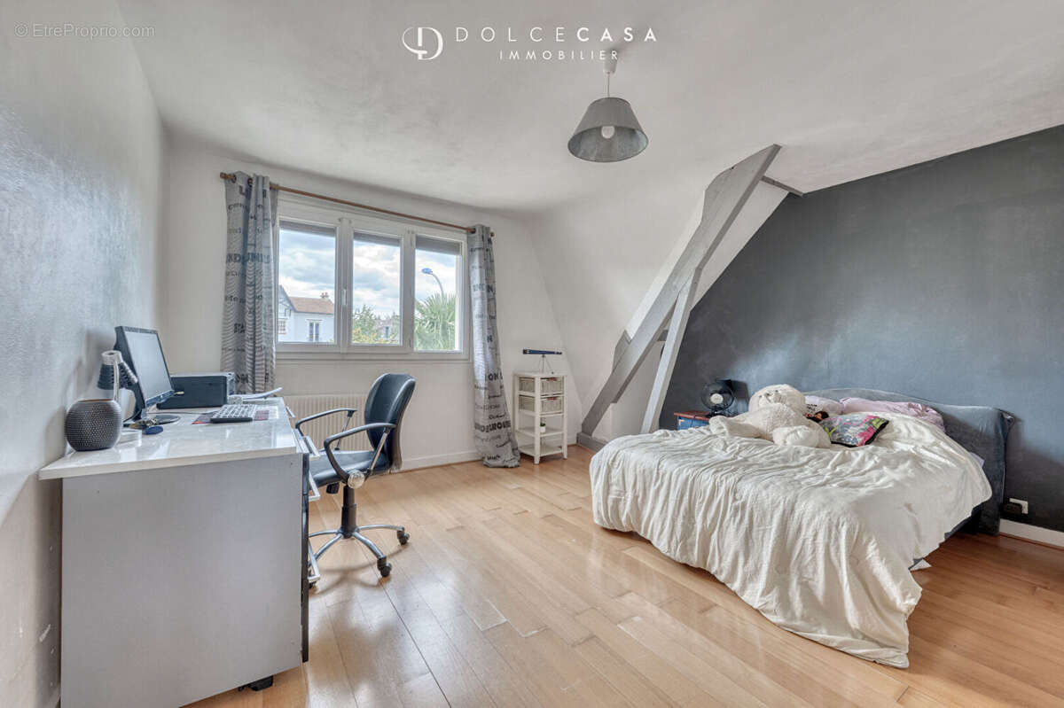 Maison à BRY-SUR-MARNE