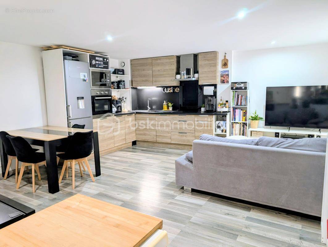 Appartement à SERNHAC