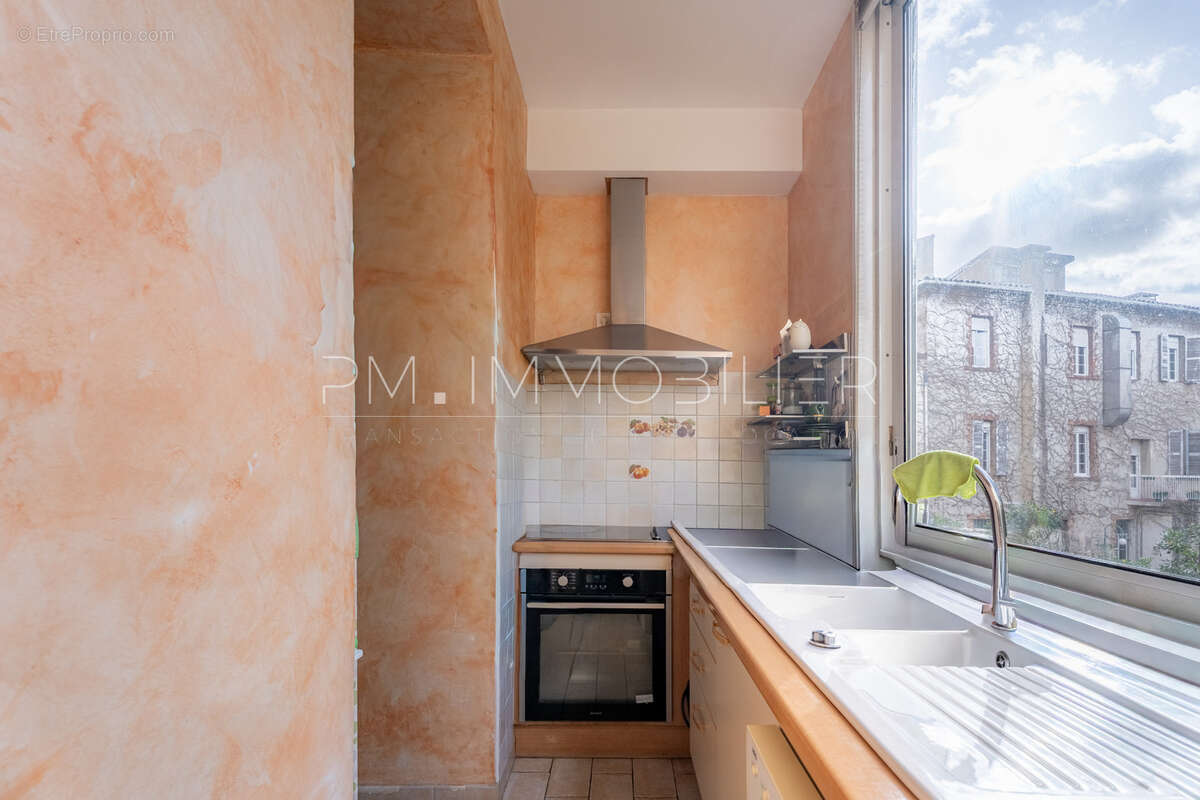 Appartement à MARSEILLE-8E