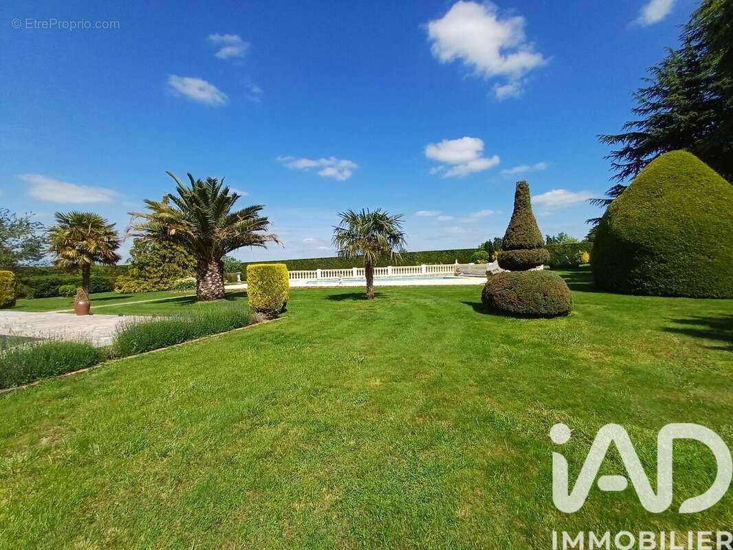 Photo 3 - Maison à MONTIGNY-LE-GUESDIER