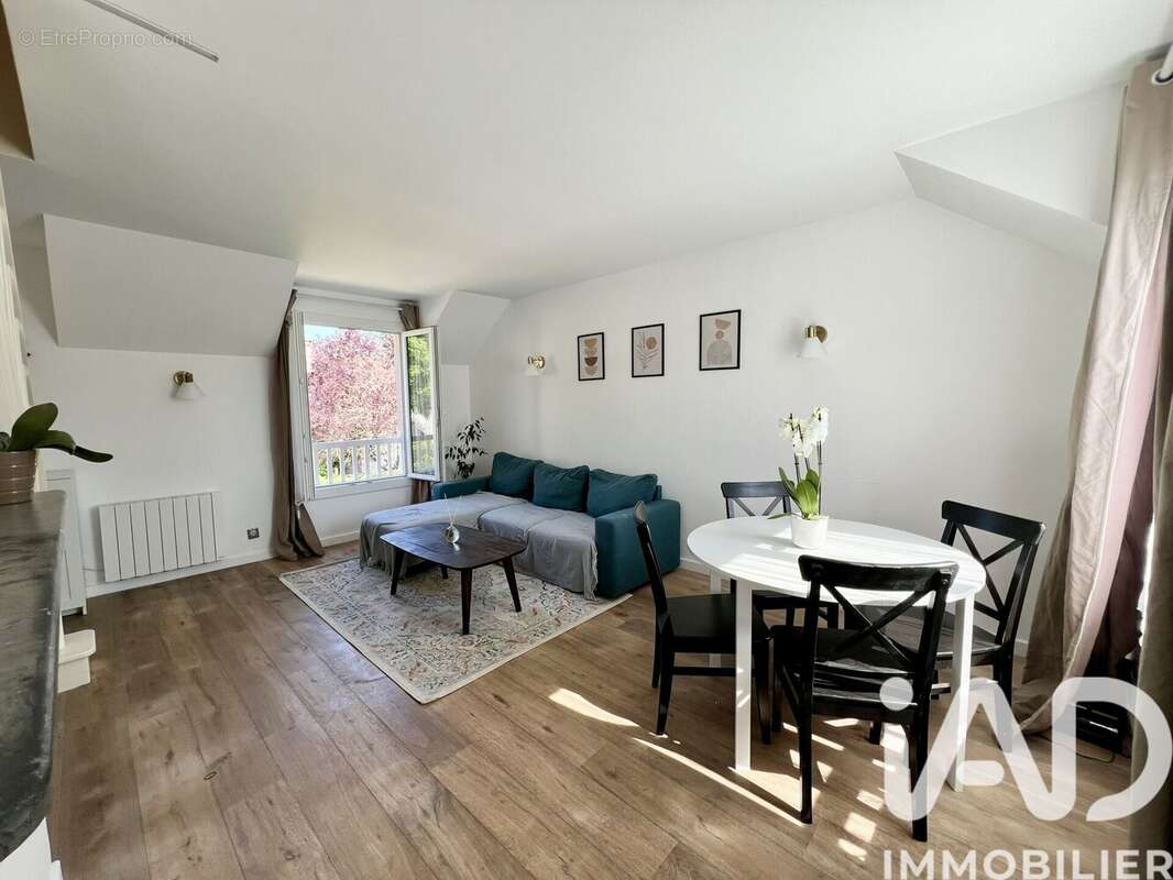 Photo 2 - Appartement à VAUREAL