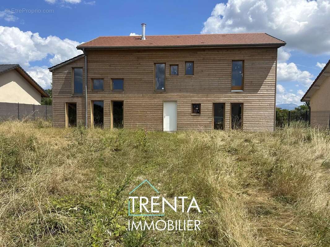 Maison à LE GRAND-LEMPS