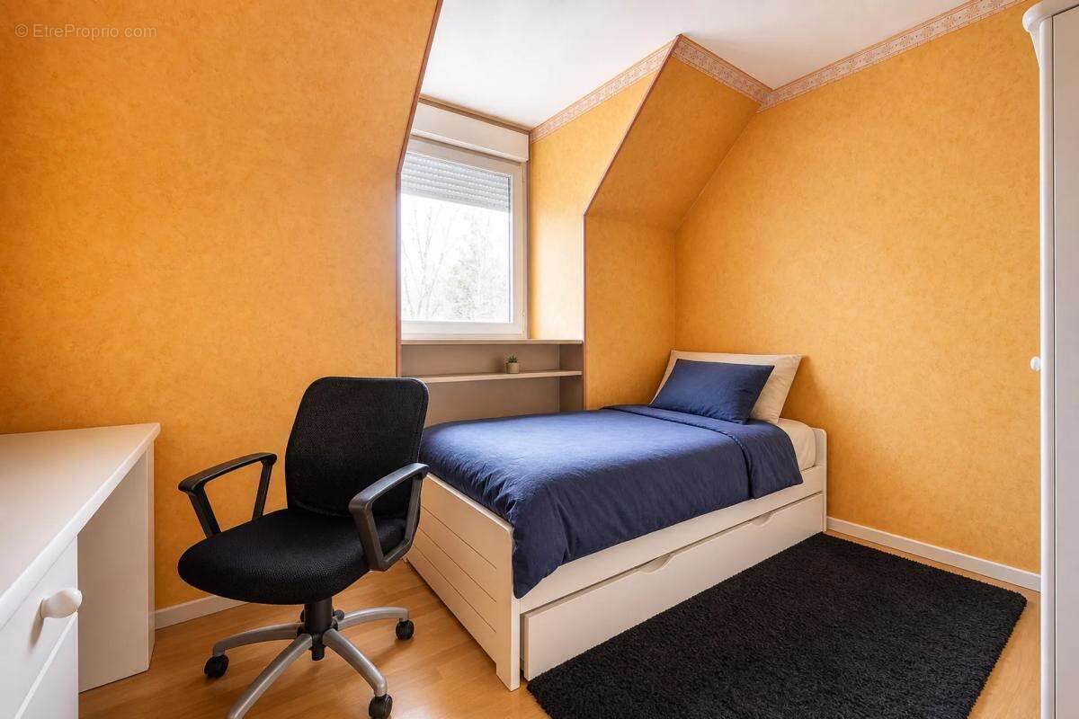 Spacieuse maison 7 pièces à Savigny-le-Temple - photo 11