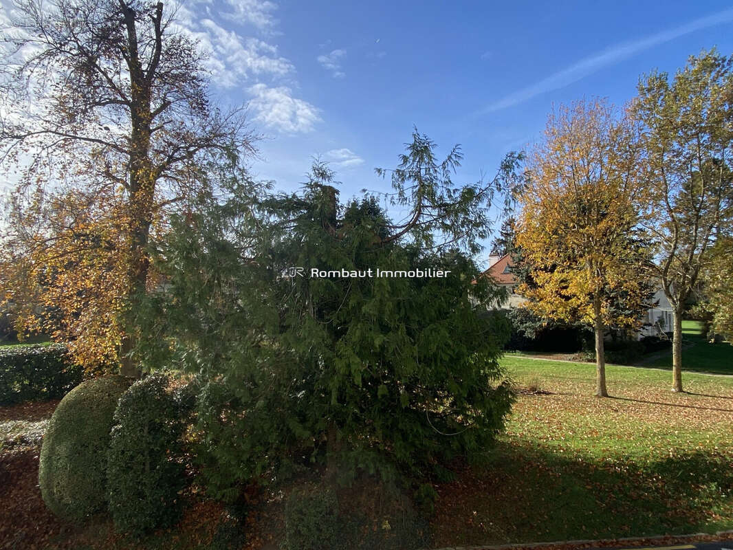 Appartement à LA CELLE-SAINT-CLOUD