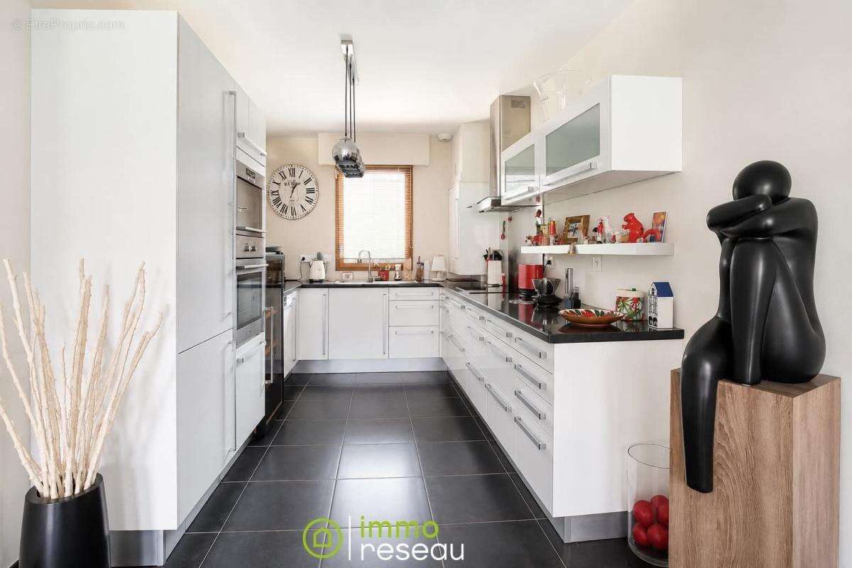Maison 84 m² à Erquinghem-Lys  - photo 6