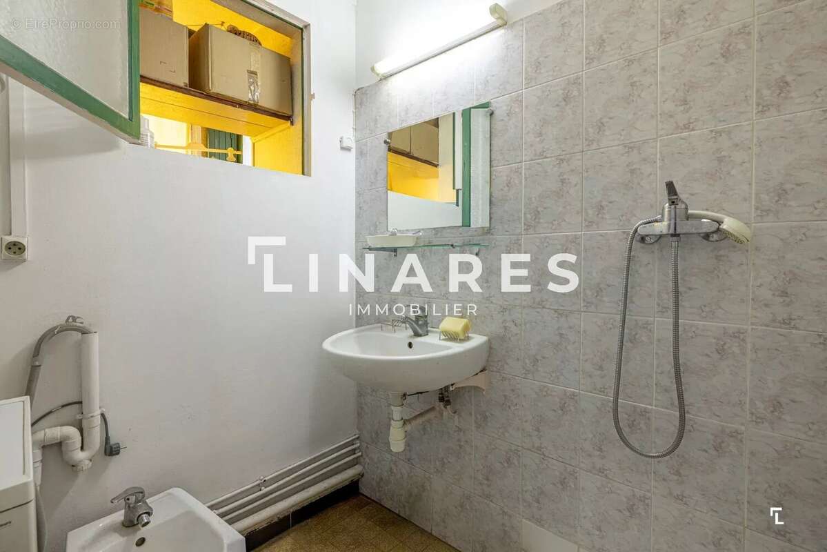 Appartement à MARSEILLE-3E