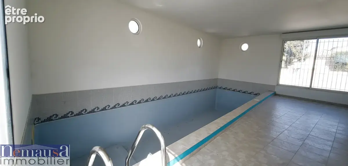 Maison 7 pièces 181 M2 5 chambres avec piscines couverte Générac 30510 - photo 3