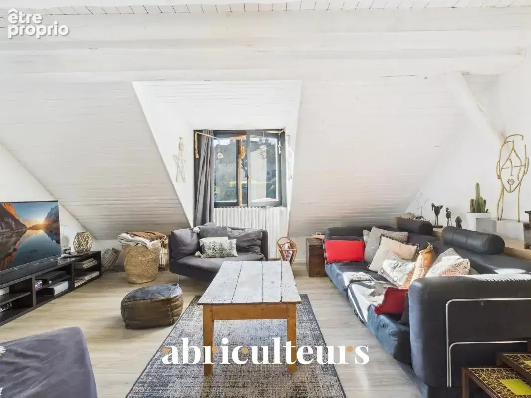 Propriété de caractère rénové et dans un environnement verdoyant en vente à  Charvonnex Annecy (74370) - photo 9