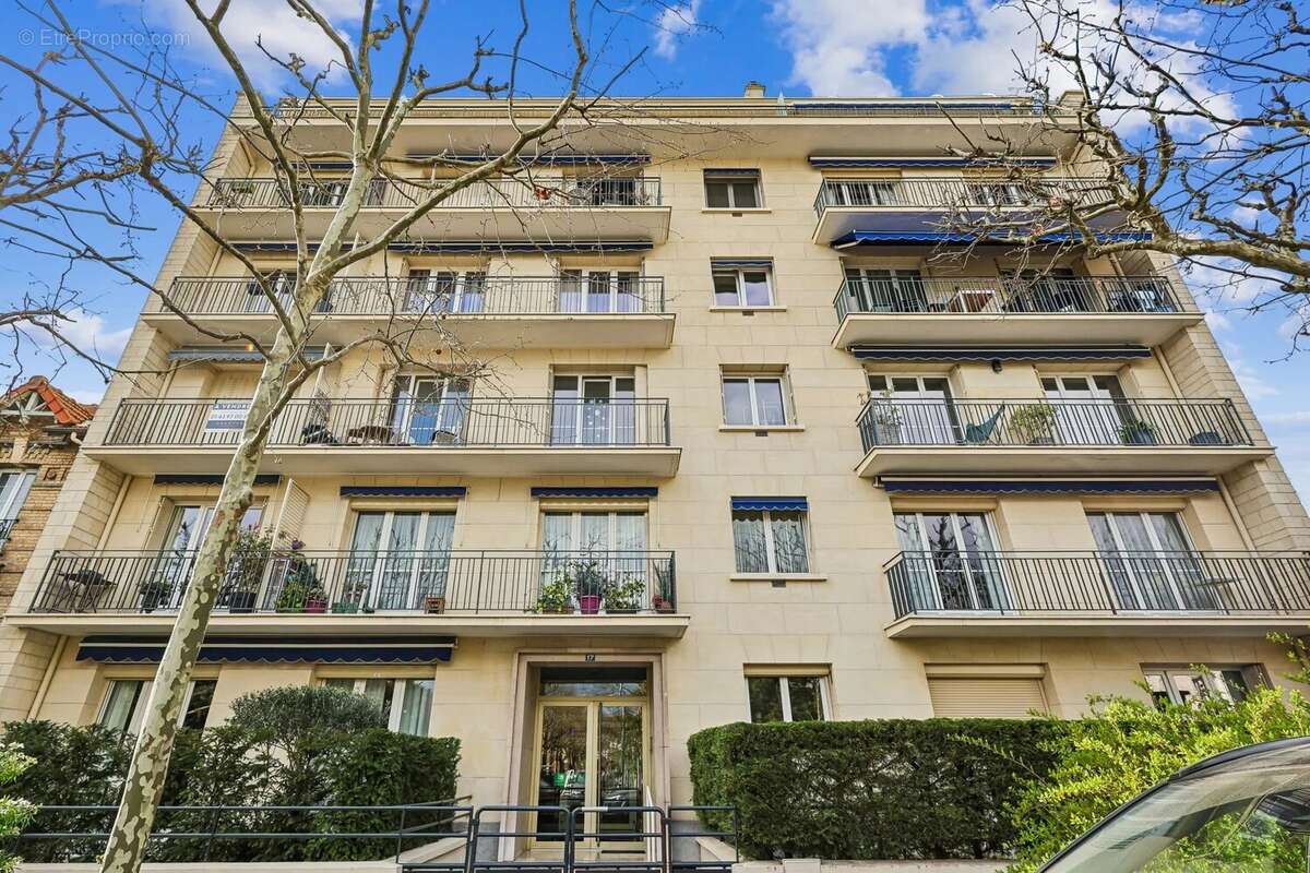 Appartement à SAINT-MAUR-DES-FOSSES