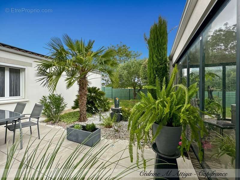 Maison à vendre Périgny, quartier Rompsay, 119m2, plain-pied, garage, jardin, véranda avec jacuzzi - photo 27