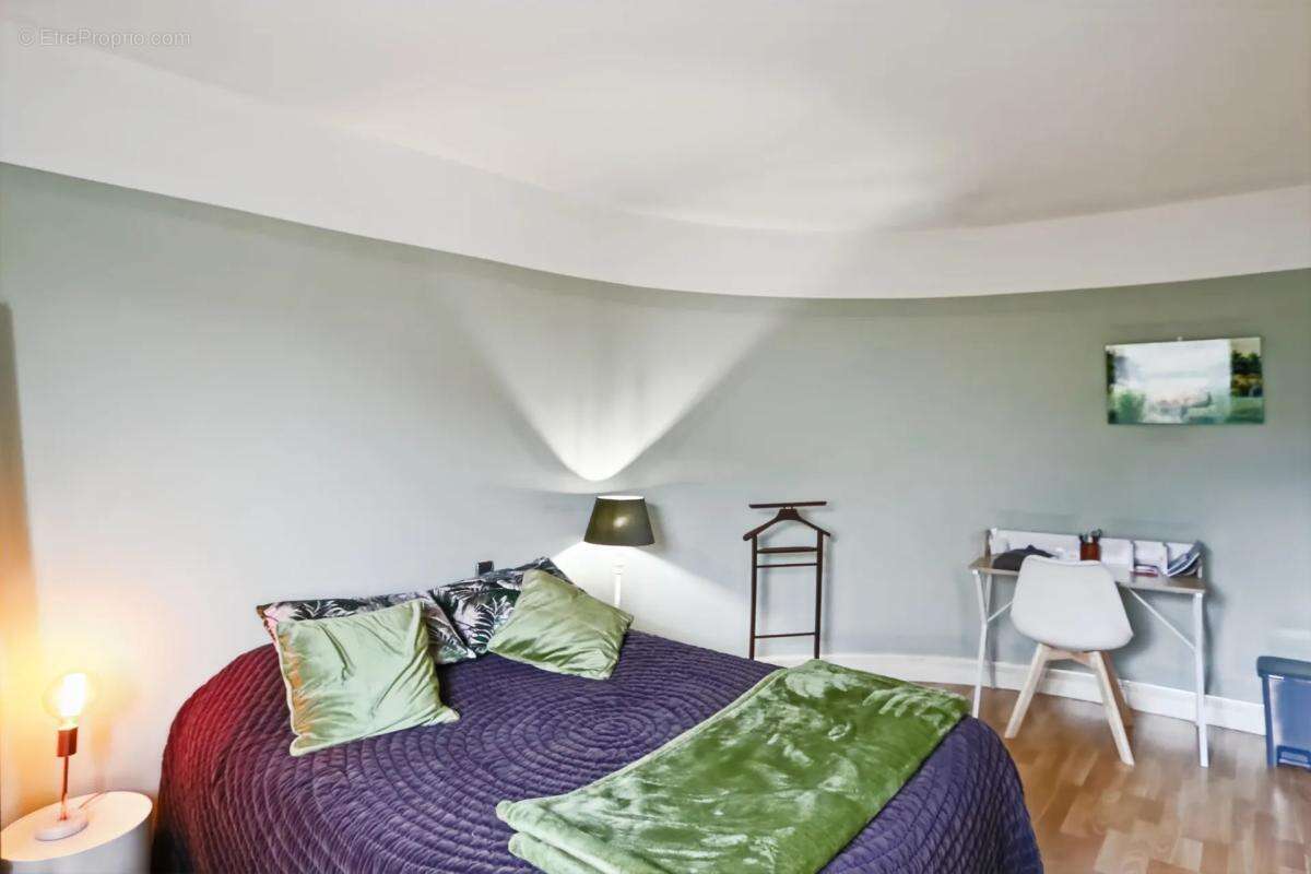 Maison à VOIVRES-LES-LE-MANS