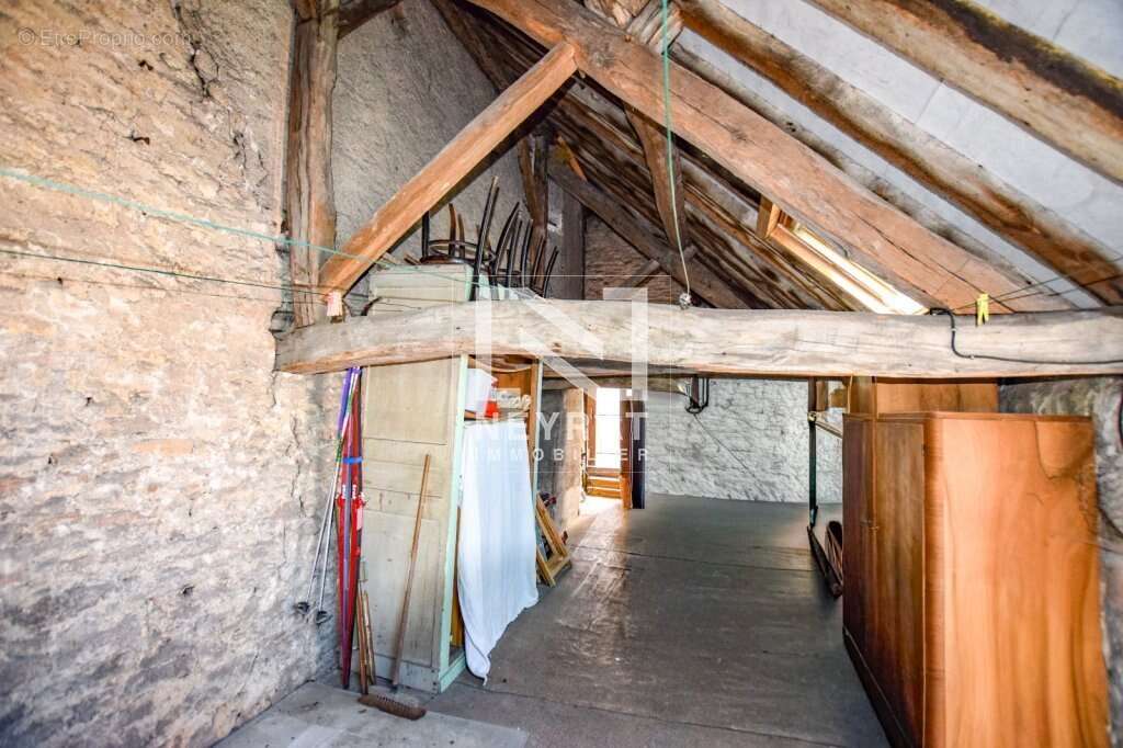 Appartement à GIVRY