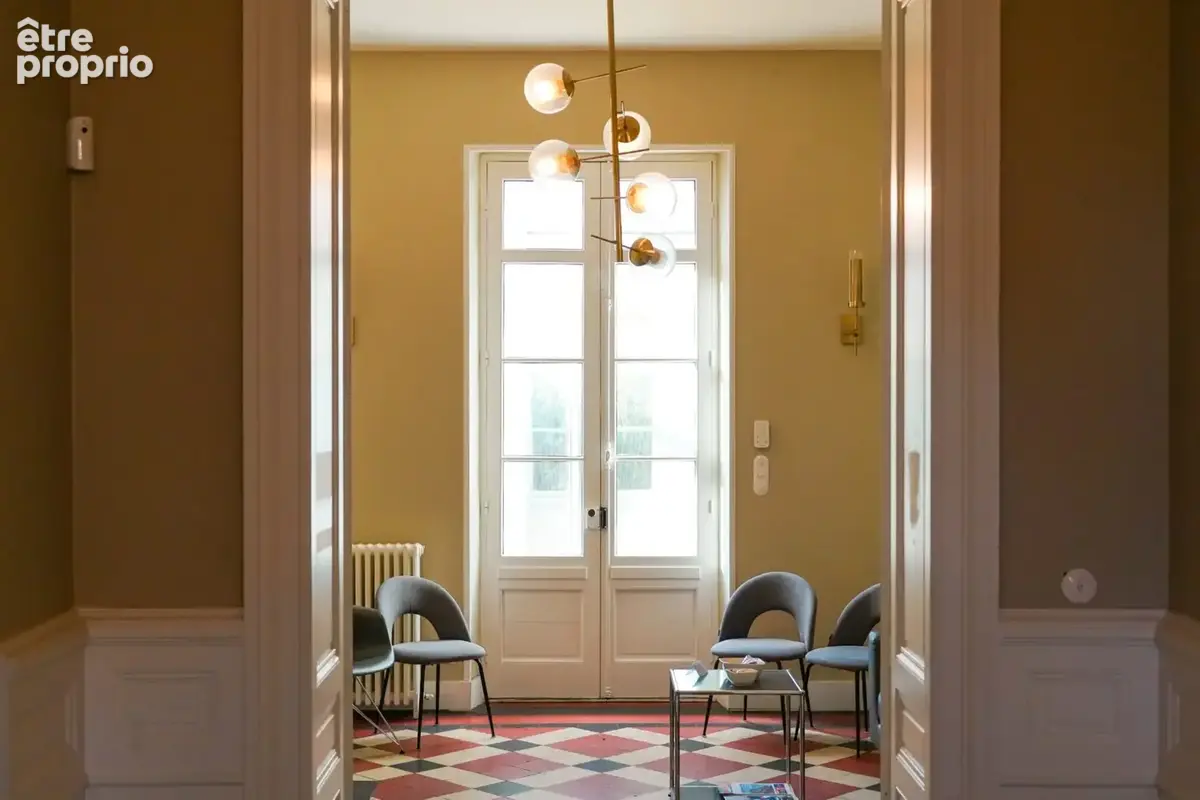 Maison 8 pièces 222 m² à vendre à Saint-Medard-En-Jalles (33160) - photo 6