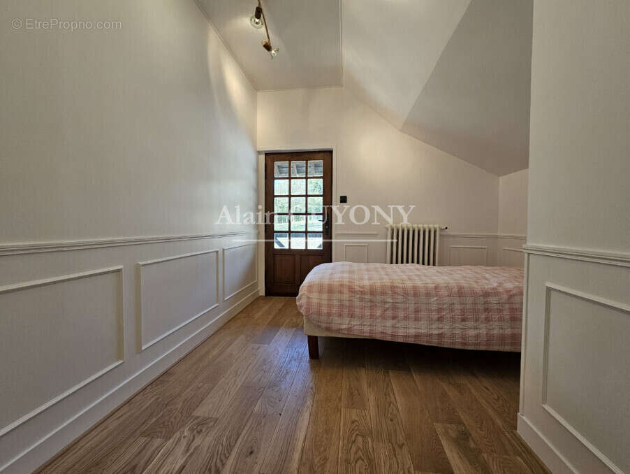 Maison à PONT-L&#039;EVEQUE