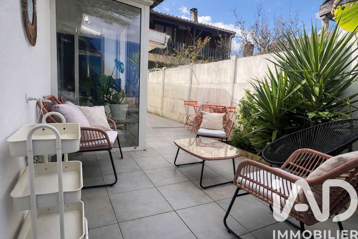 Photo 2 - Maison à CENON