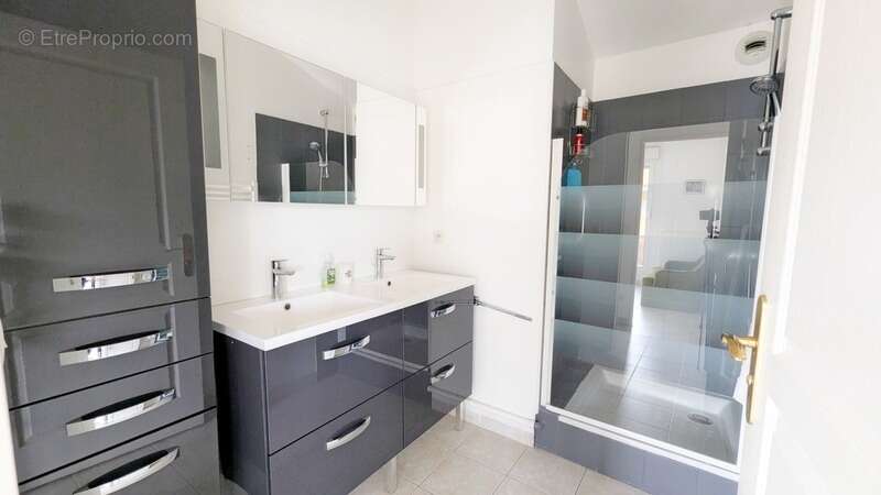 Appartement à SALON-DE-PROVENCE