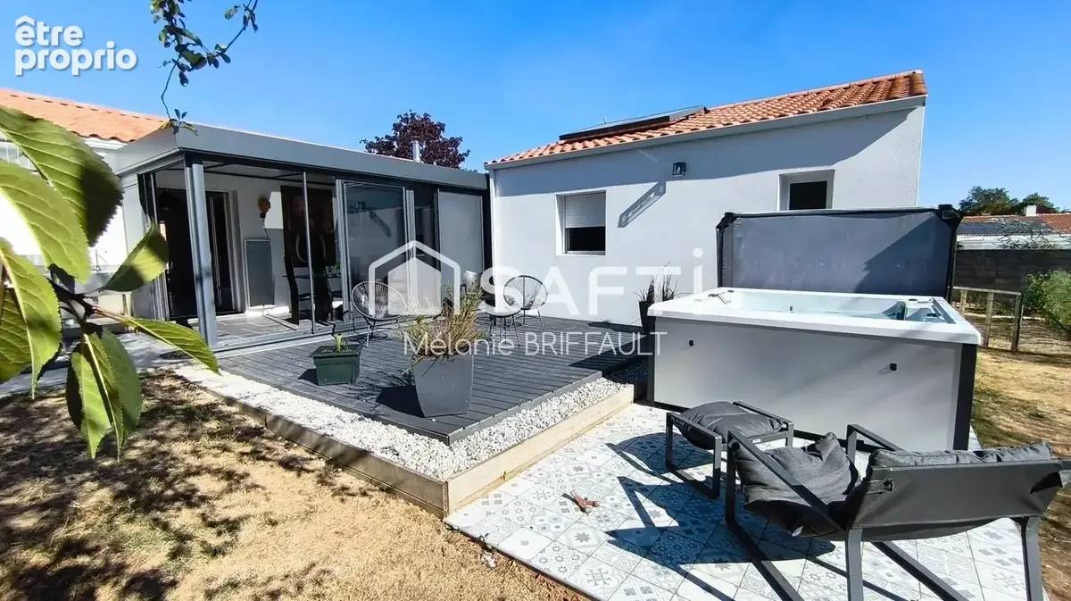 Photo 1 - Maison à SAINT-MATHURIN