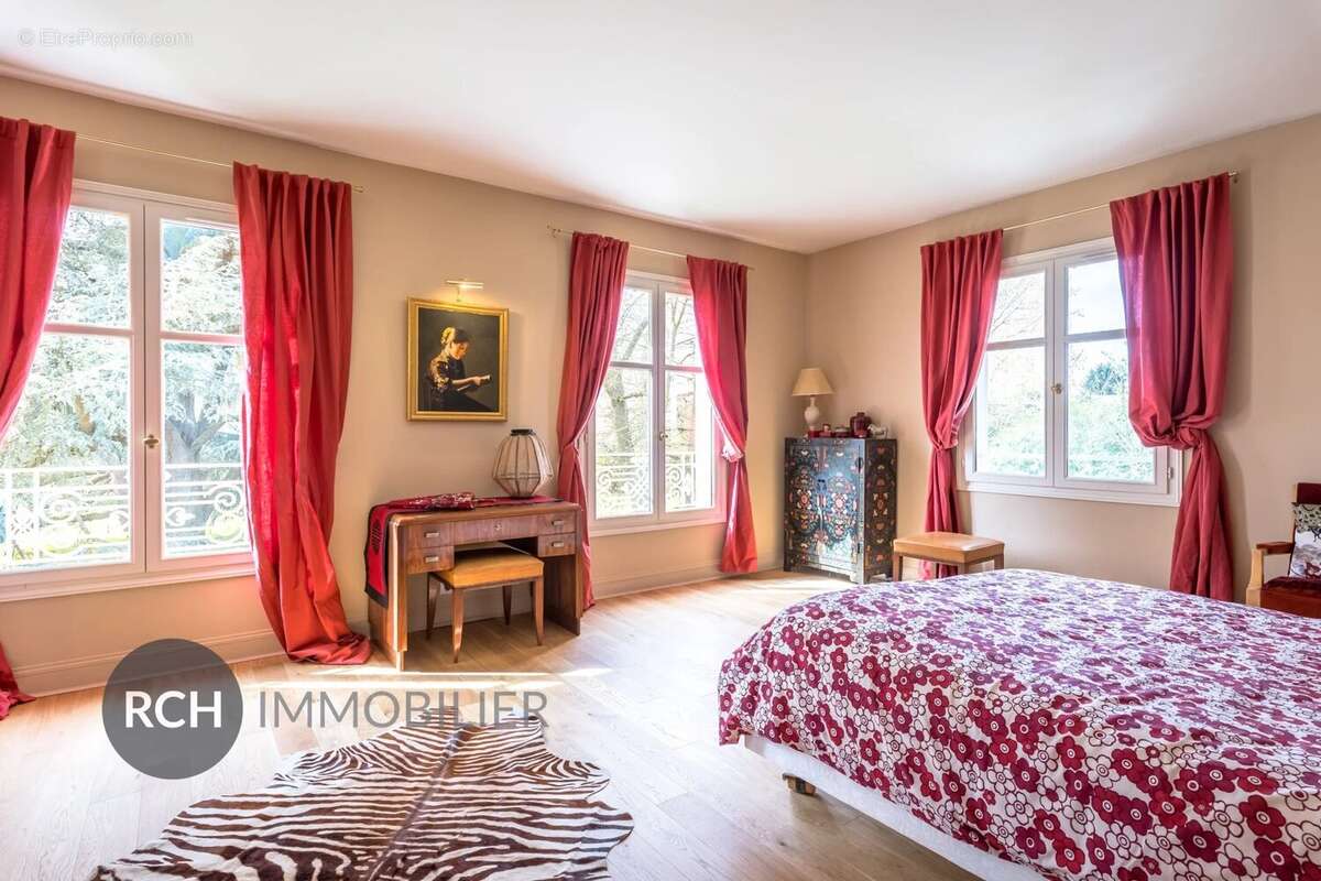 Maison à MONTFORT-L&#039;AMAURY