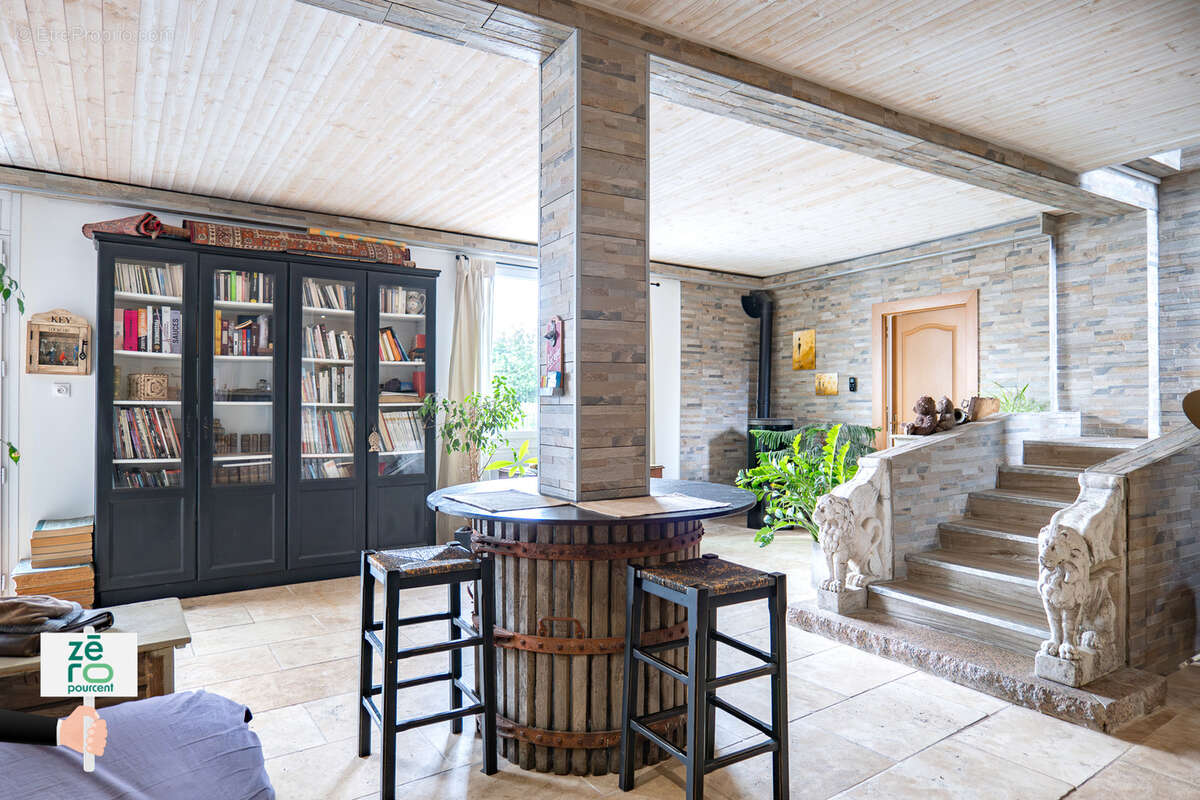 Maison à AVRILLE