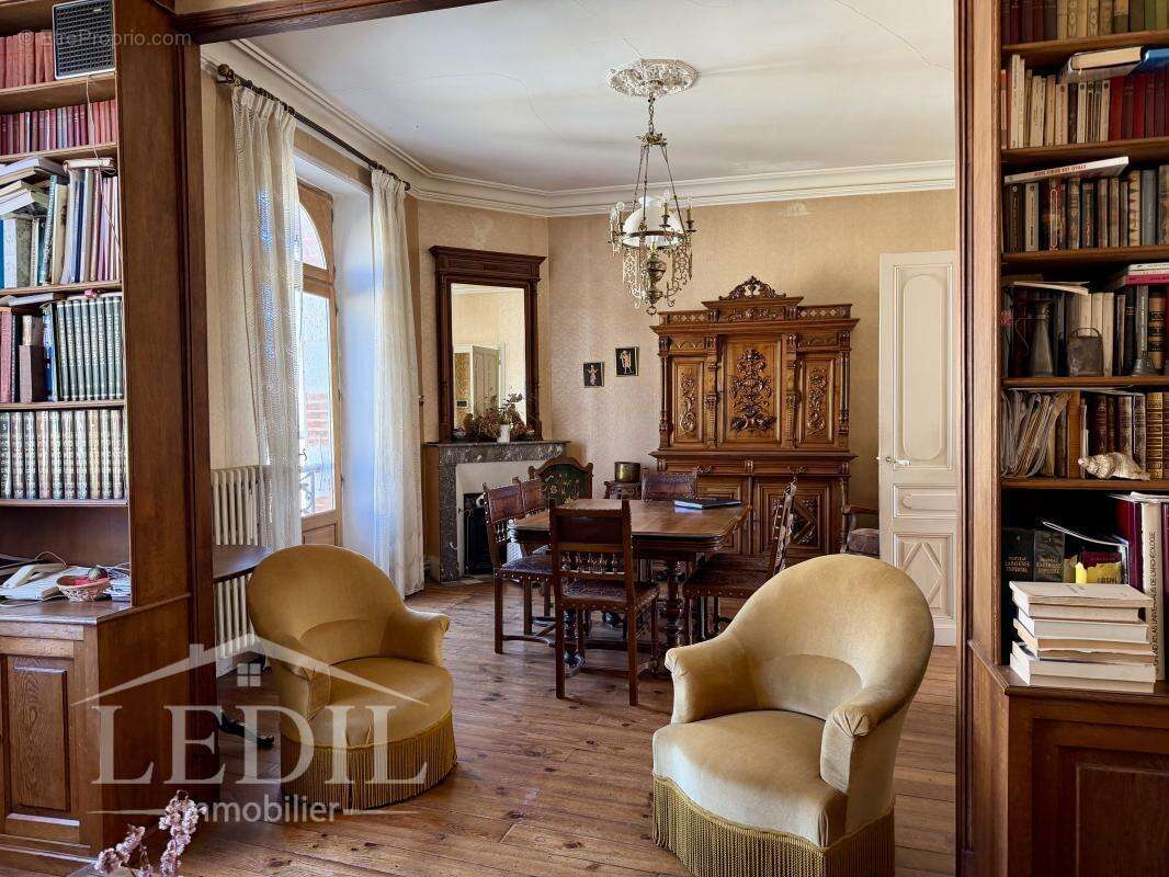 Maison à MAUVEZIN