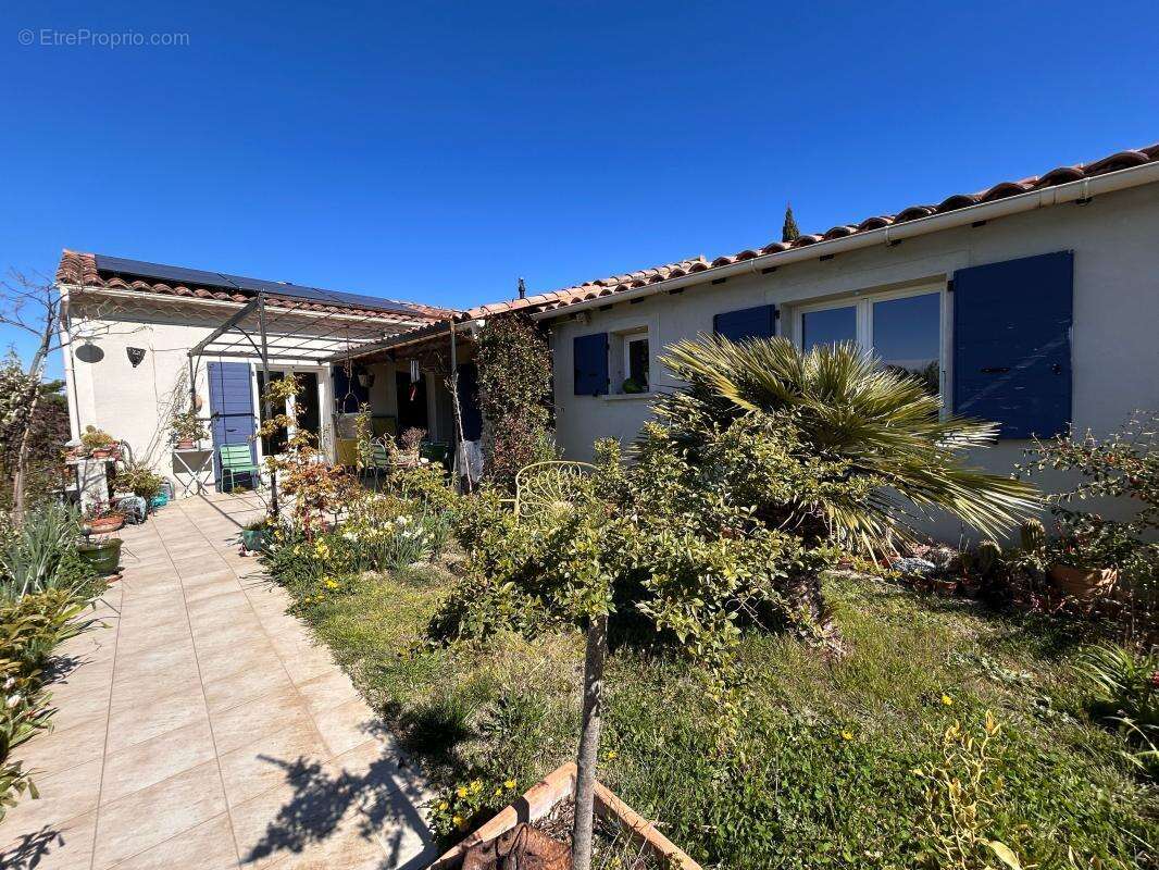 Maison à SAINT-ROMAN-DE-MALEGARDE