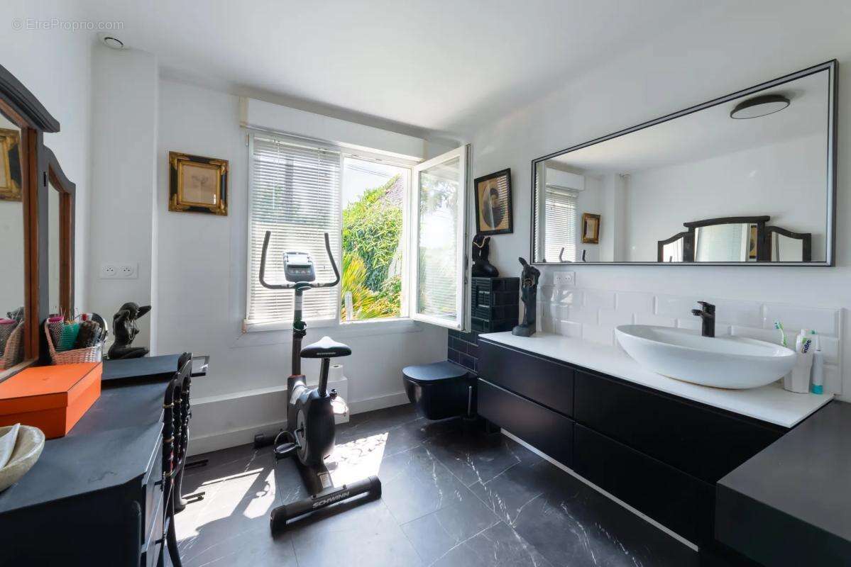 Maison de 6 pièces de 176 m² à Guérande - photo 16
