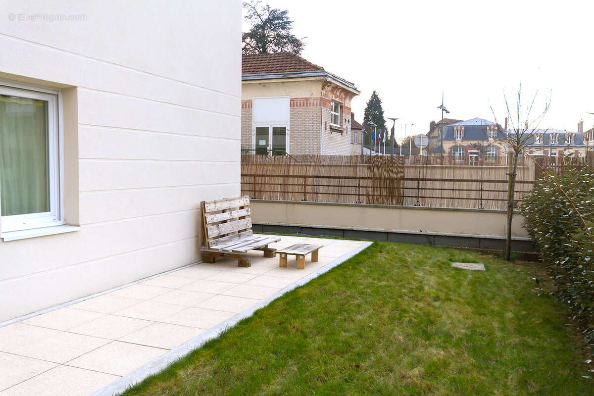 Appartement à PERSAN