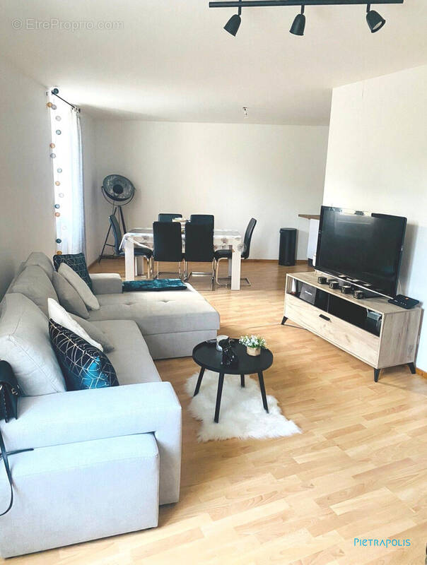 Appartement à SABLONS