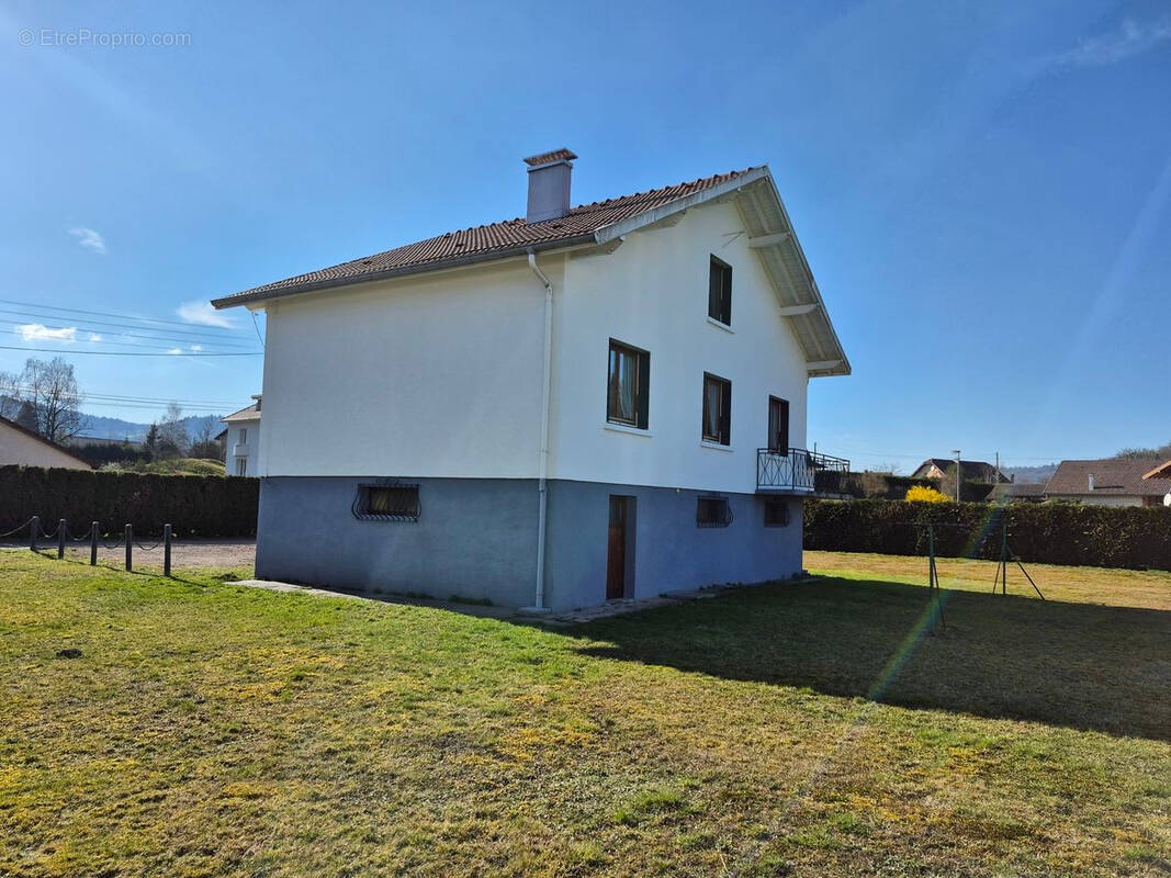 Maison à LE THILLOT