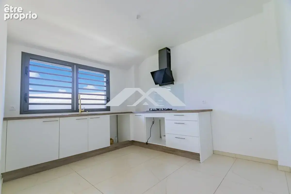 Maison 4 pièces 107 m² à vendre à Saint-Joseph (97480) - photo 6