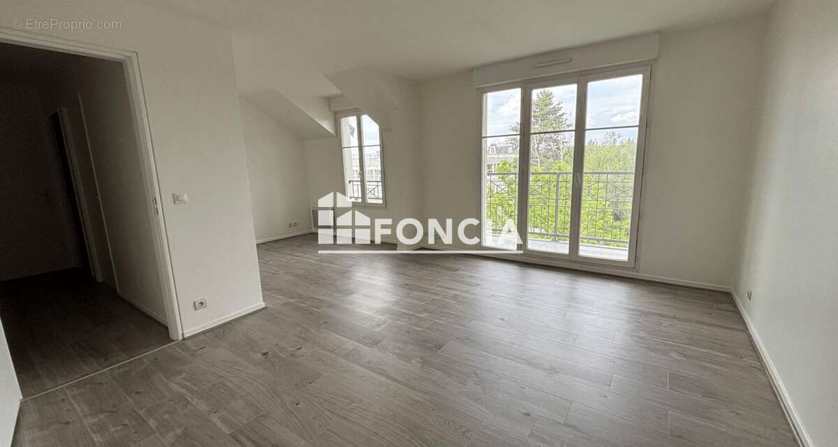 Appartement à SAINT-GRATIEN