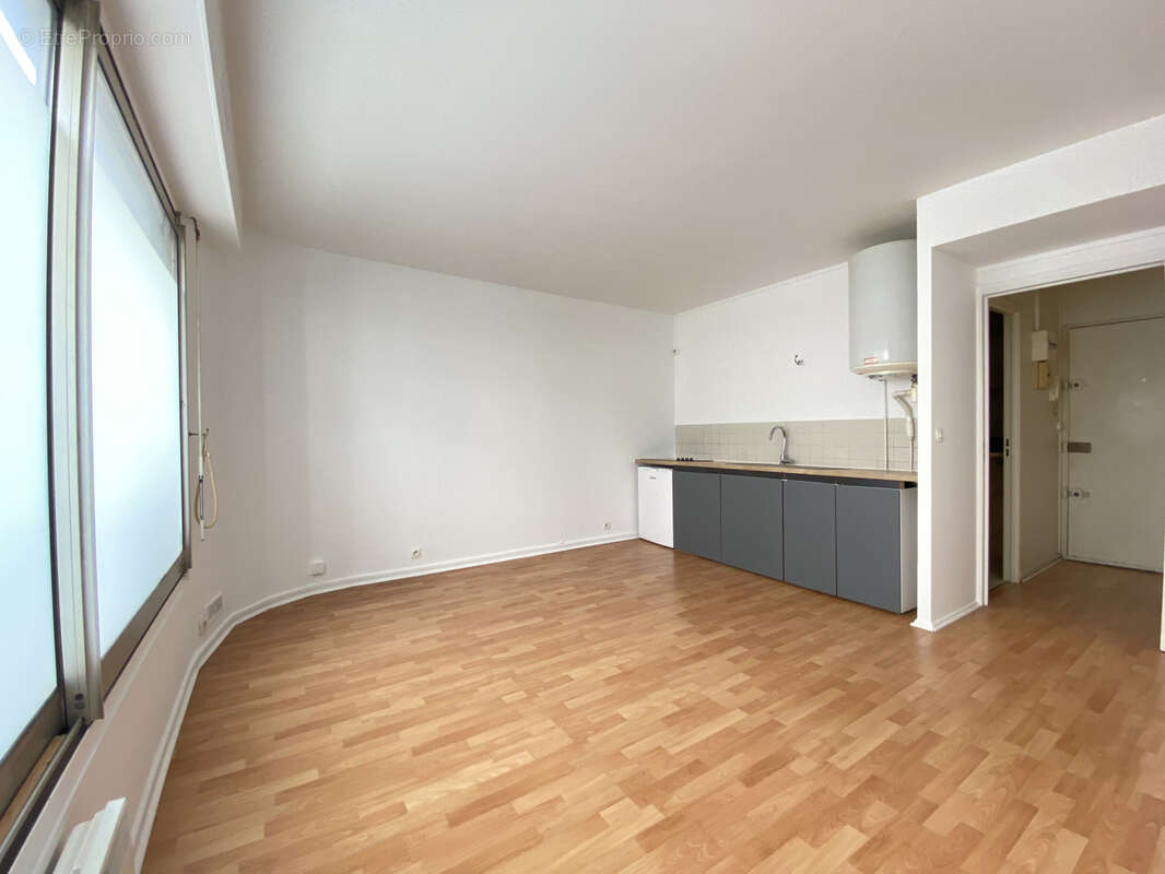 Appartement à PARIS-20E