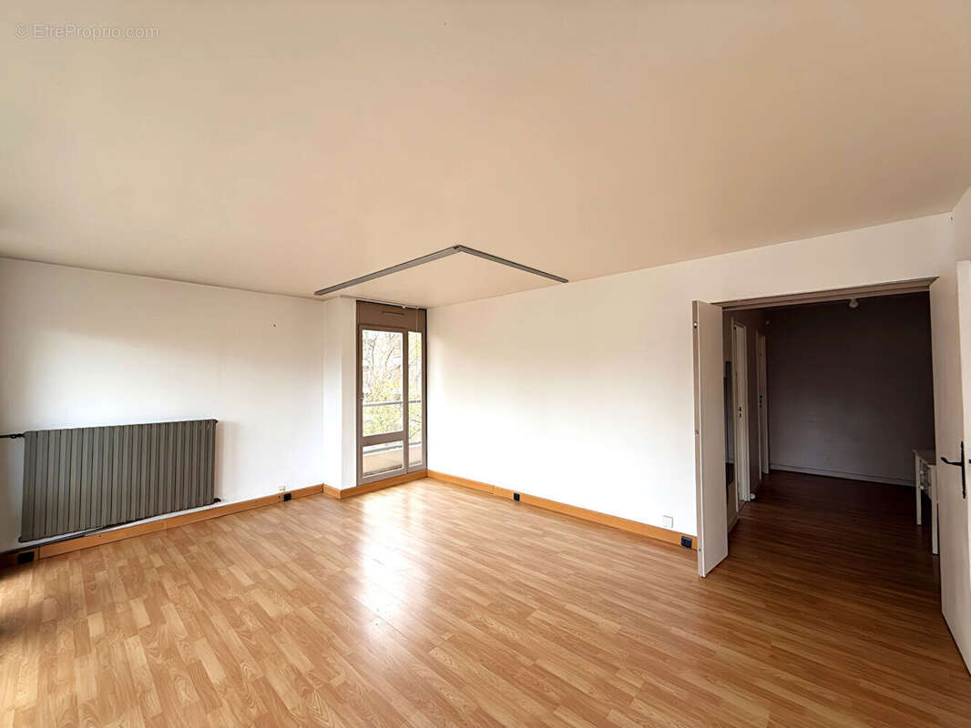 Appartement à JOUY-EN-JOSAS