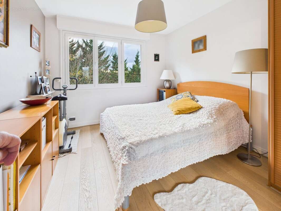 Appartement à BOUGIVAL