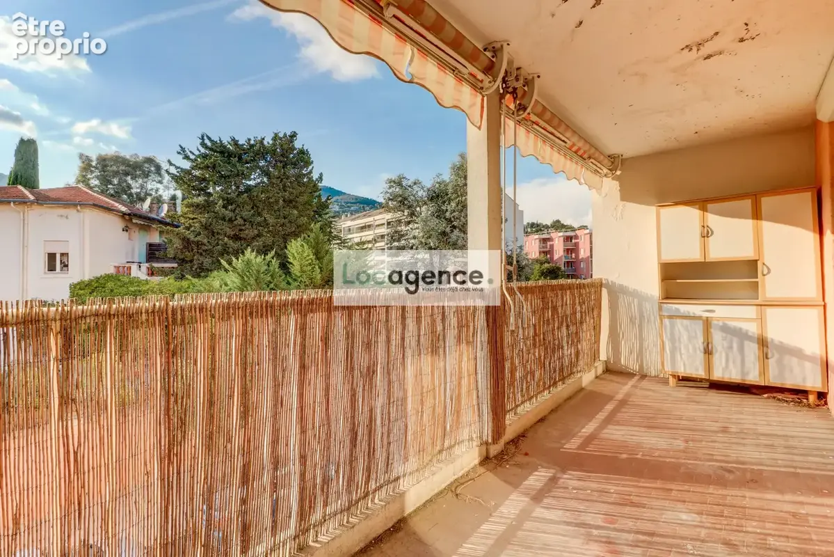 Appartement 2 pièces avec garage dans résidence avec piscine et parc - photo 2