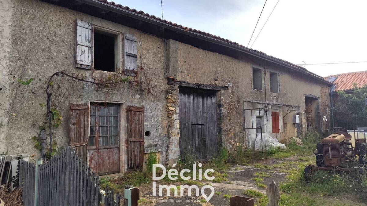 Maison à LA ROCHEFOUCAULD