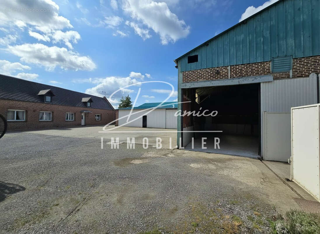 Maison 203 m² à Raillencourt-Sainte-Olle  - photo 9
