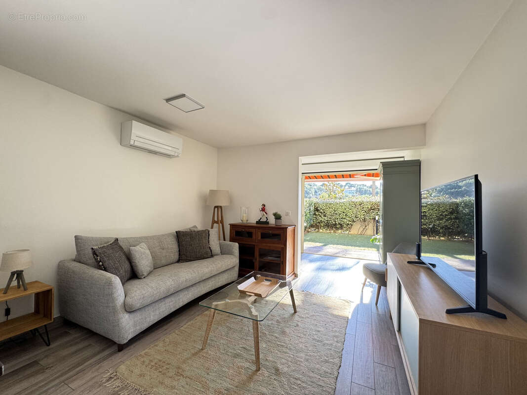 Appartement à SANARY-SUR-MER