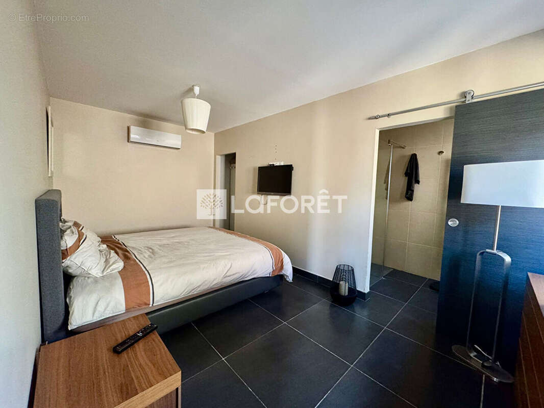 Maison à VILLENEUVE-DE-LA-RAHO