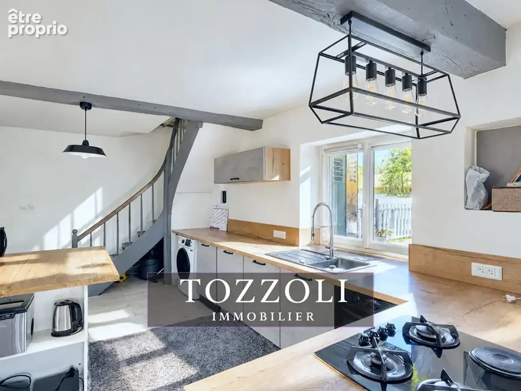 Maison Oytier Saint Oblas 6 pièce(s) 110.11 m2 - photo 6