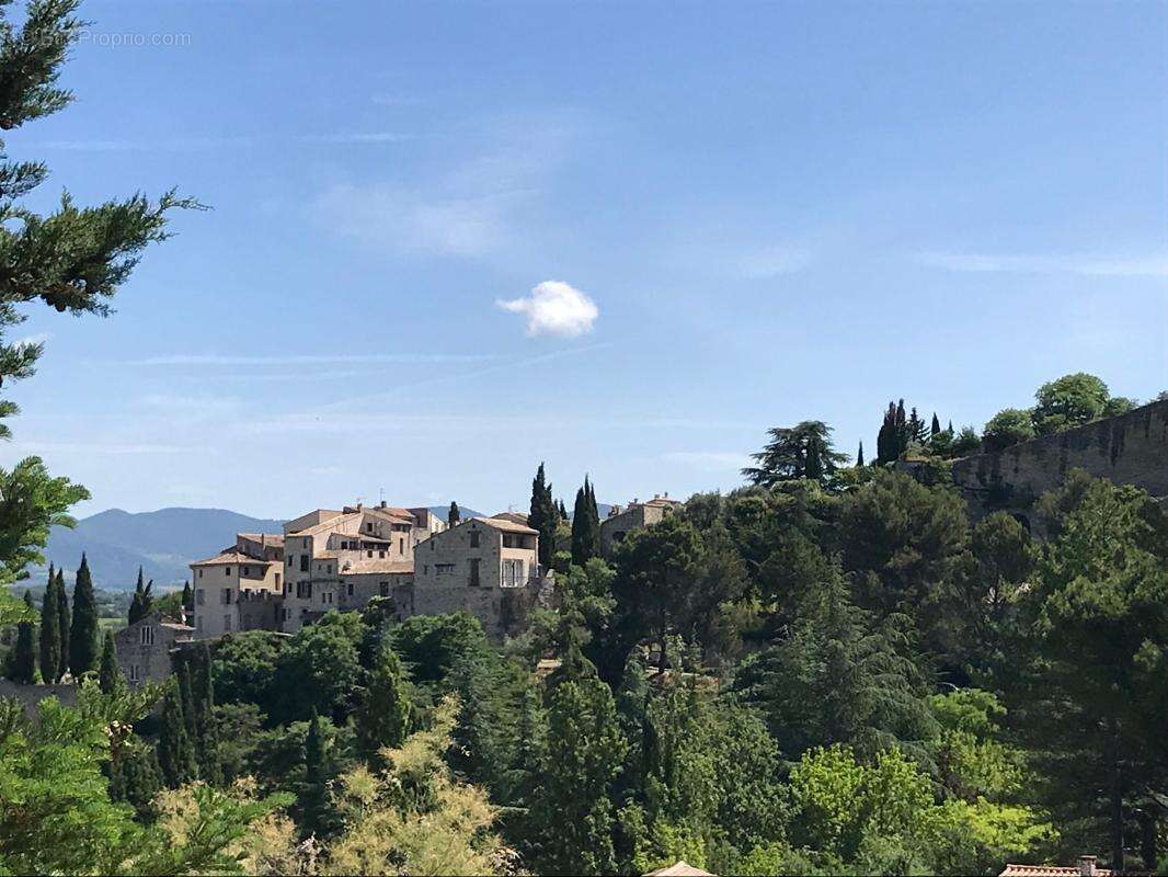 Maison à VAISON-LA-ROMAINE