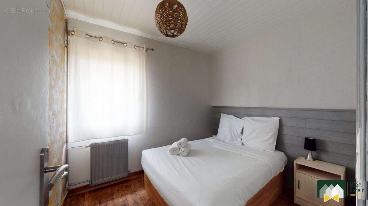 Chambre 3 - Maison à CHARTRES