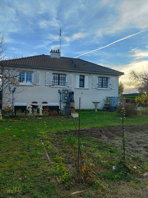 Maison à VILLEMANDEUR