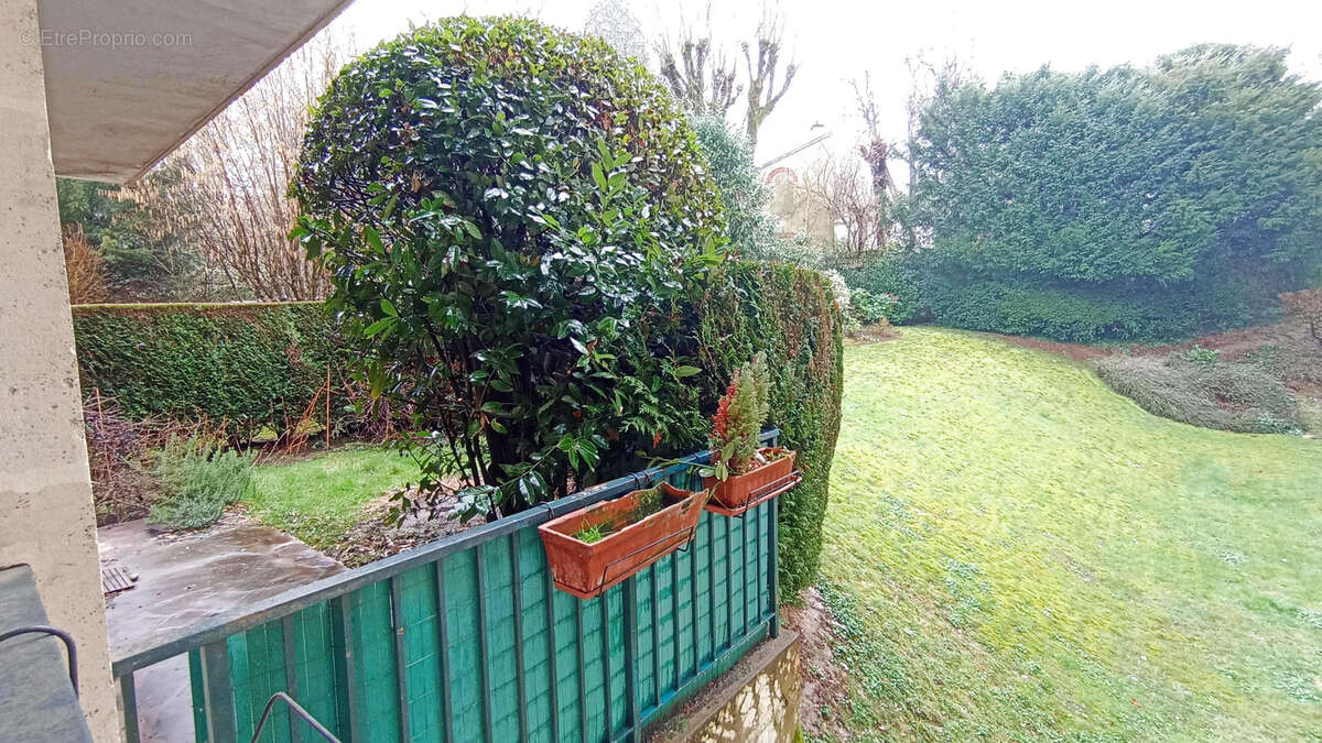 Appartement à VILLE-D'AVRAY